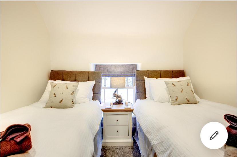 Rustic Retreats Jacks Cottage With Hot Tub & Alpaca Walking Experiences Matlock  Esterno foto
